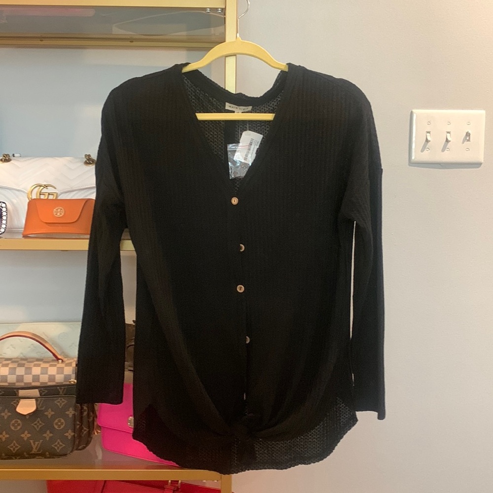 Long sleeve black thermal NWT